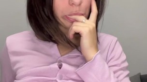 Shaky Moaning During Countdown Tease mXm.SEX homemade episode turns