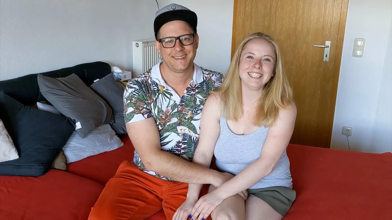First Porn Clip: Family’s Reaction to My Passion for Filmmaking mXm.SEX homemade chapter happy family love